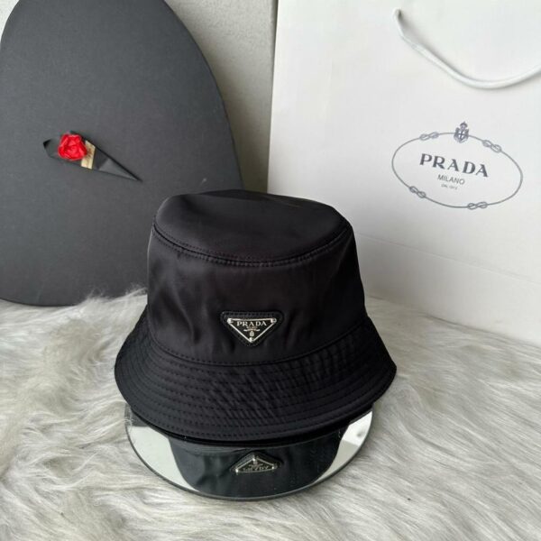 Bucket PRADA