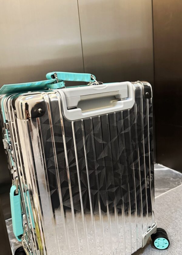 Mala Rimowa x Tiffany & Co - Image 8