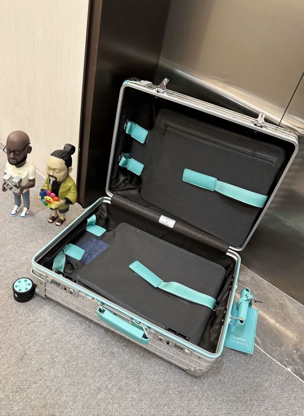 Mala Rimowa x Tiffany & Co - Image 6