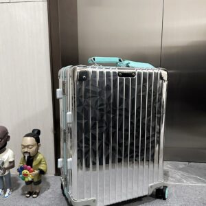 Mala Rimowa x Tiffany & Co