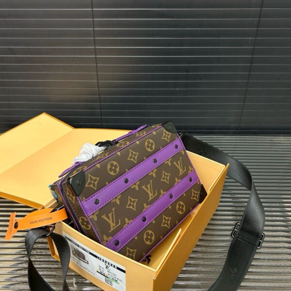 Bolsa Tiracolo Louis Vuitton Soft Trunk - Image 17