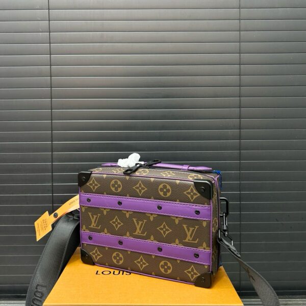 Bolsa Tiracolo Louis Vuitton Soft Trunk - Image 16