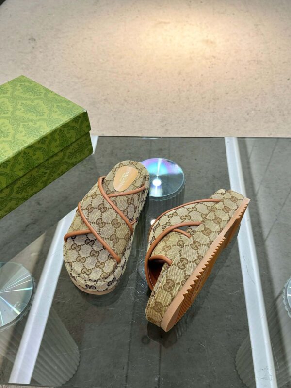 Slide Gucci - Image 7