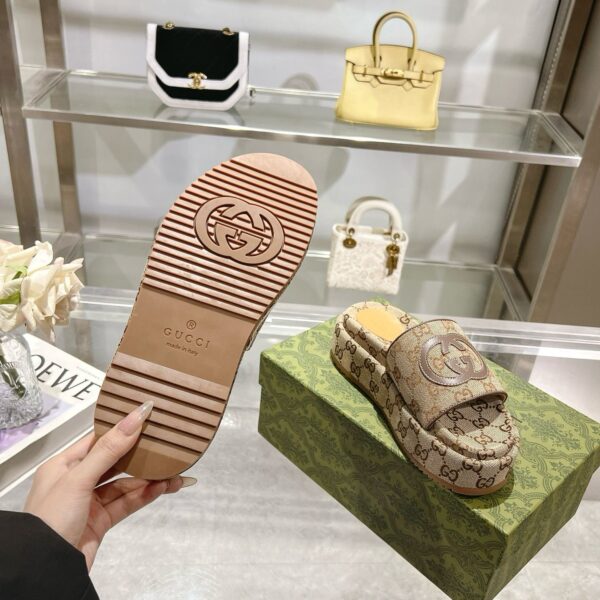 Slide Gucci - Image 20