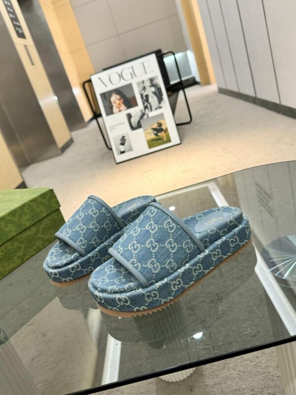 Slide Gucci - Image 15